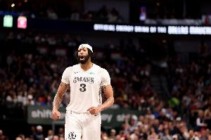 mk体育APP-浓眉谈被湖人交易：当我接到电话时 我还以为他们在开玩笑