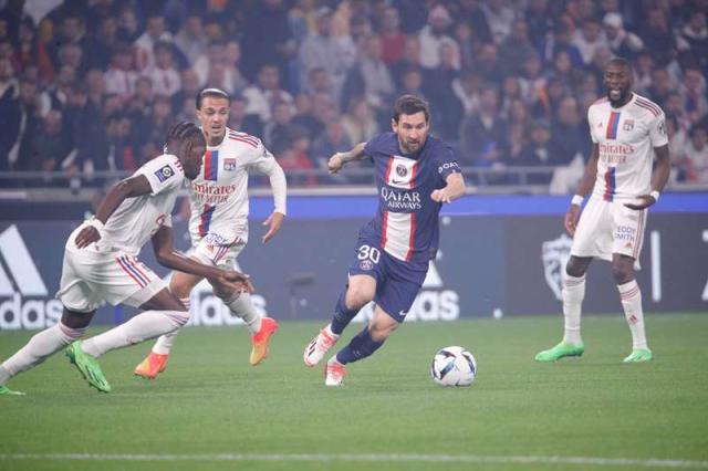 王勤伯：梅内连线撕裂里昂 姆巴佩在学会服务队友！