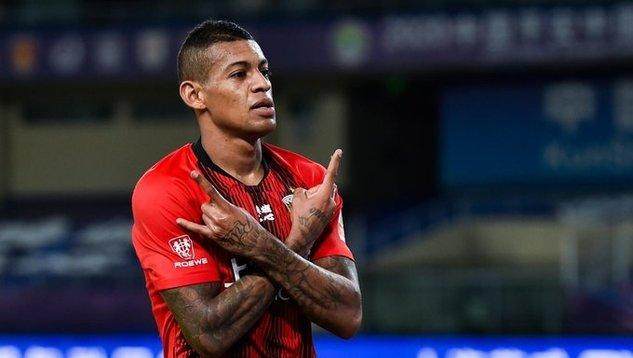 mk体育官网-曝佩雷拉欲从海港挖洛佩斯 两人曾属同一经纪公司